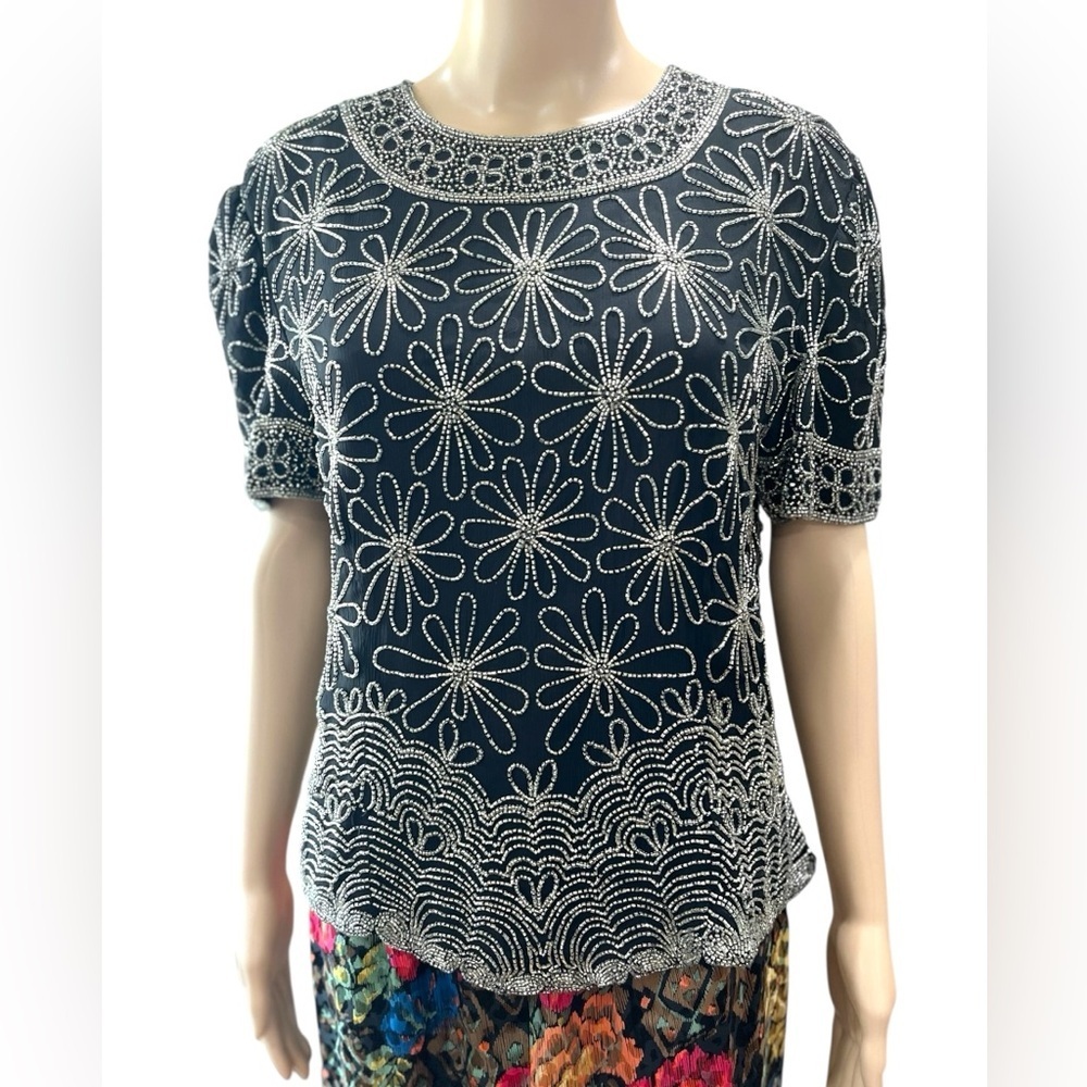 Papell Boutique Evening hand sparkly Beaded top-L